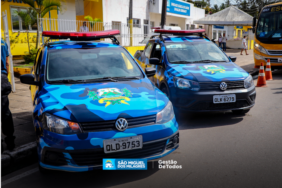 Entrega de duas novas viaturas à Guarda Civil Municipal e Ônibus à Sec. de Educação